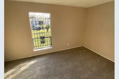 10818 Carlton Drive, Houston, TX 77047 - Photo 7