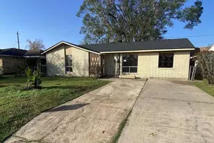 10818 Carlton Dr, Houston, TX 77047 - Photo 1