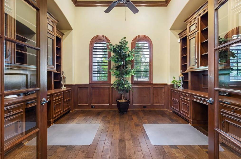16714 Southern Oaks Dr, Houston TX  77068-2611 exterior