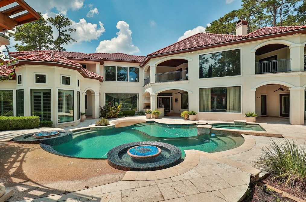 16714 Southern Oaks Dr, Houston TX  77068-2611 exterior