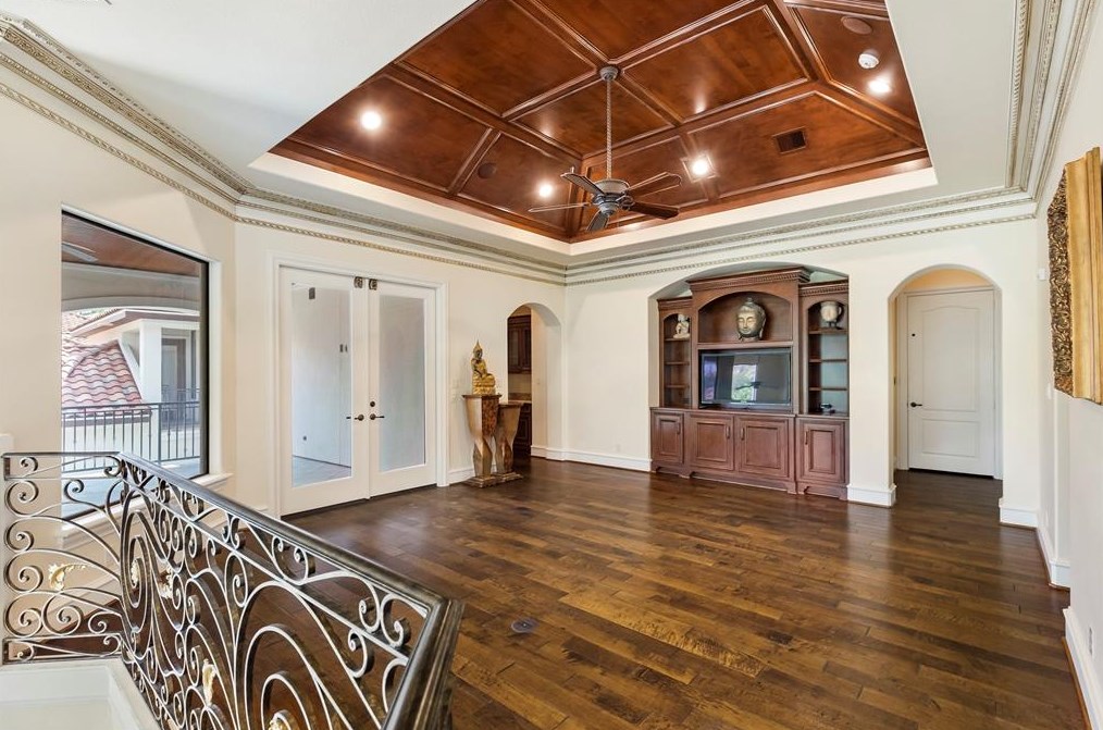 16714 Southern Oaks Dr, Houston TX  77068-2611 exterior