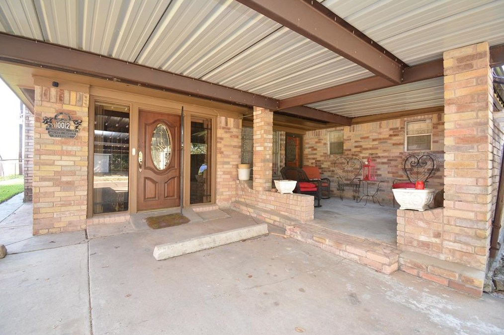 10012 Woodwick St, Houston TX  77016-3946 exterior