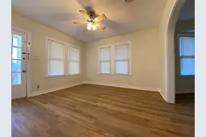 5202 Avenue O Up, Galveston, TX 77551 - Photo 9