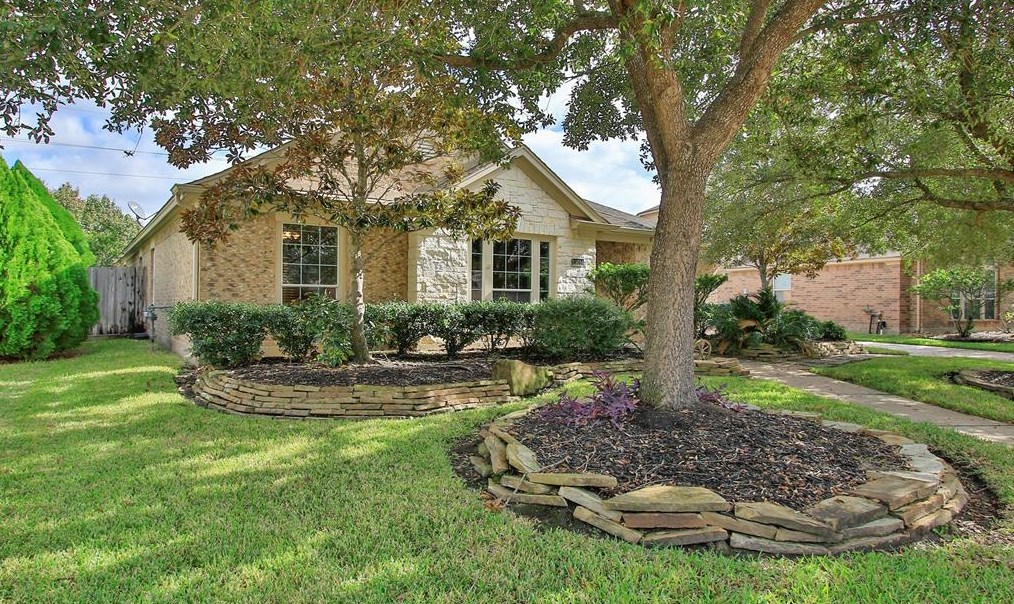 11014 Jadestone Creek Ln, Cypress TX  77433-5102 exterior