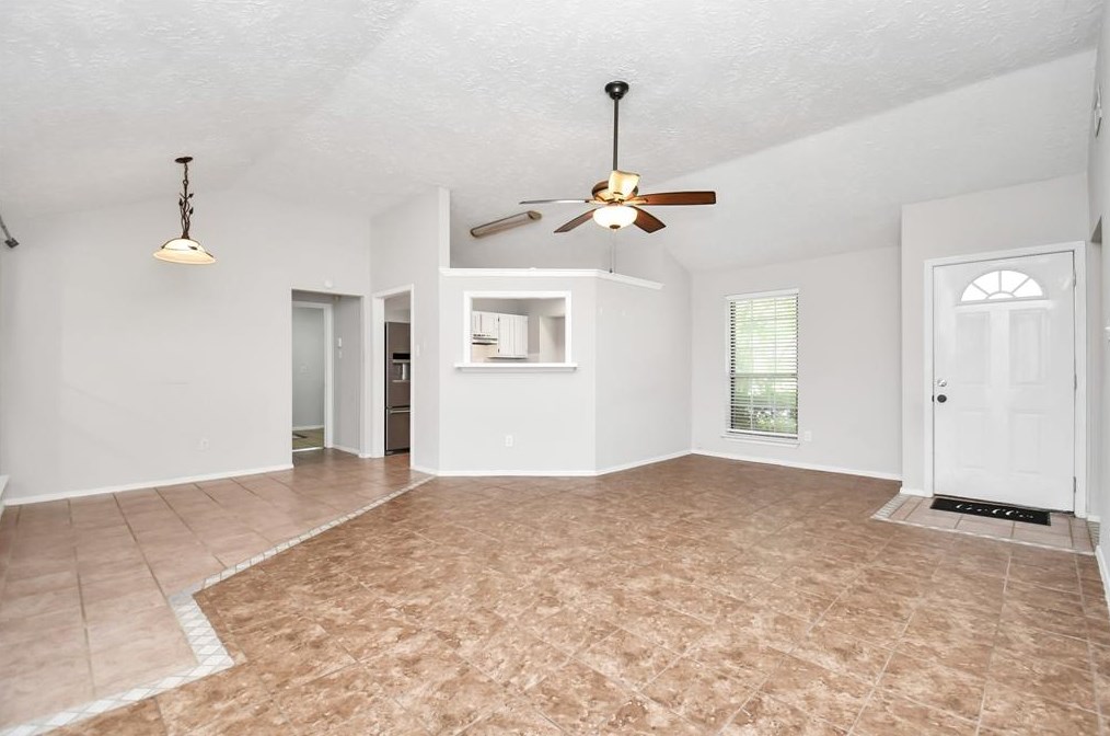 2505 Harpers Ferry Dr, League City, TX 77573