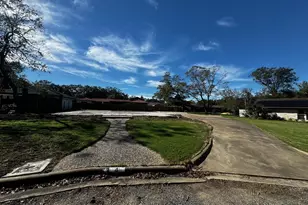 4 Shadow Ln, Bay City, TX 77414 - Photo 1