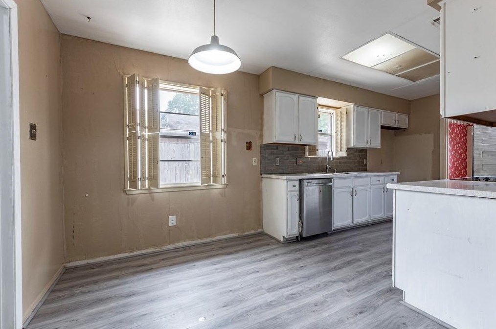 9015 Jackwood, Houston TX  77096-1123 exterior