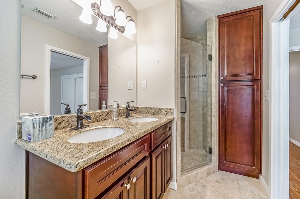 3419 Norris Dr, Houston TX  77025-3717 exterior