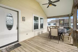 16507 Captain Kidd Rd, Jamaica Beach, TX 77554 - Photo 17