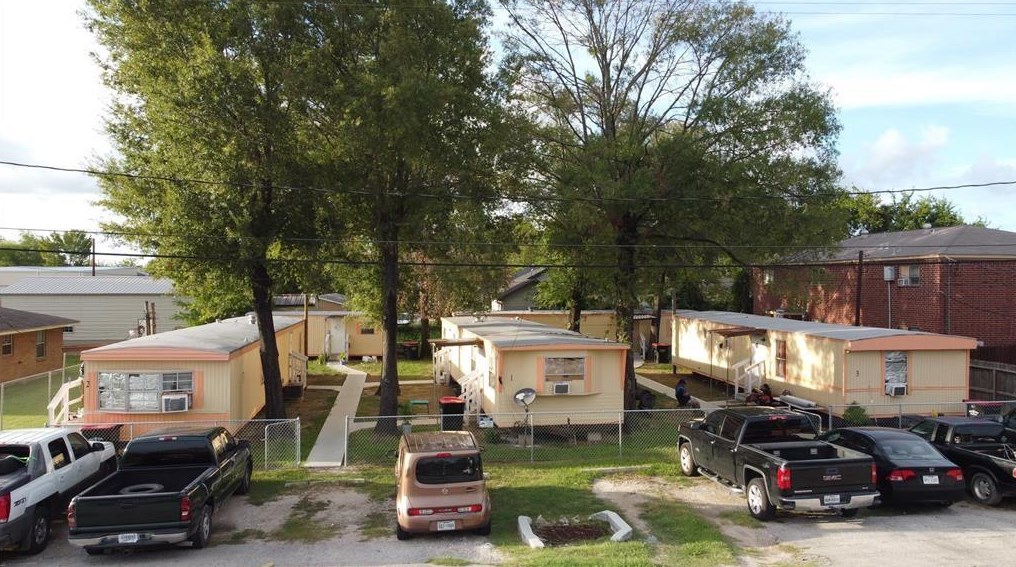 13927 Victoria St, Houston TX  77015-0001 exterior