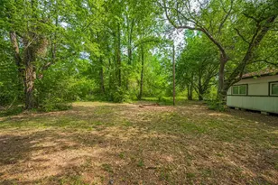 523 Co Rd 2073, Hull, TX 77564 - Photo 15