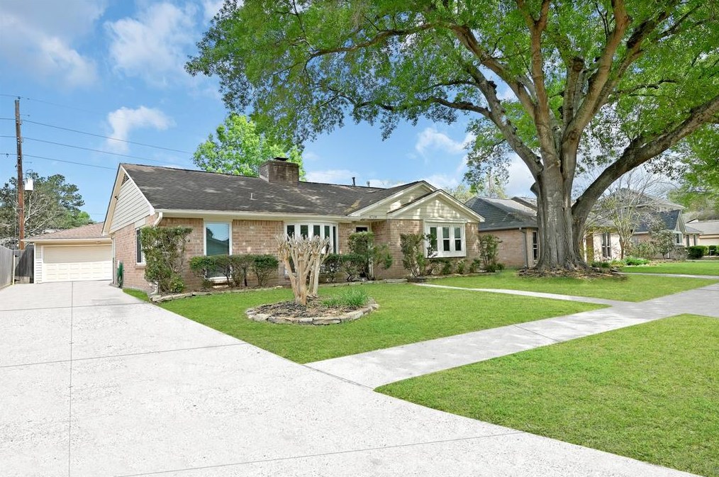 4738 Whispering Falls Dr, Houston TX  77084-3138 exterior