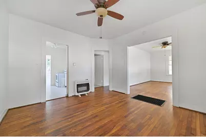 4828 Avenue Q 1/2, Galveston, TX 77551 - Photo 29