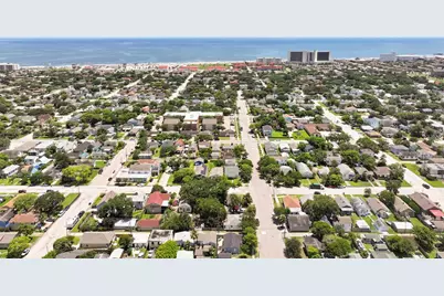 4828 Avenue Q 1/2, Galveston, TX 77551 - Photo 47