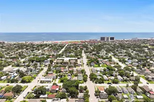 4828 Ave Q 1/2, Galveston, TX 77551 - Photo 47