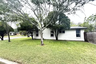 322 S 26th St, Kingsville, TX 78363 - Photo 17