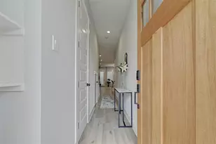 2105 Sam Wilson St, Houston, TX 77020 - Photo 3