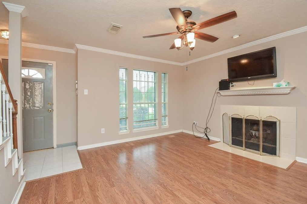6834 River Bluff Dr, Houston TX  77085-1312 exterior