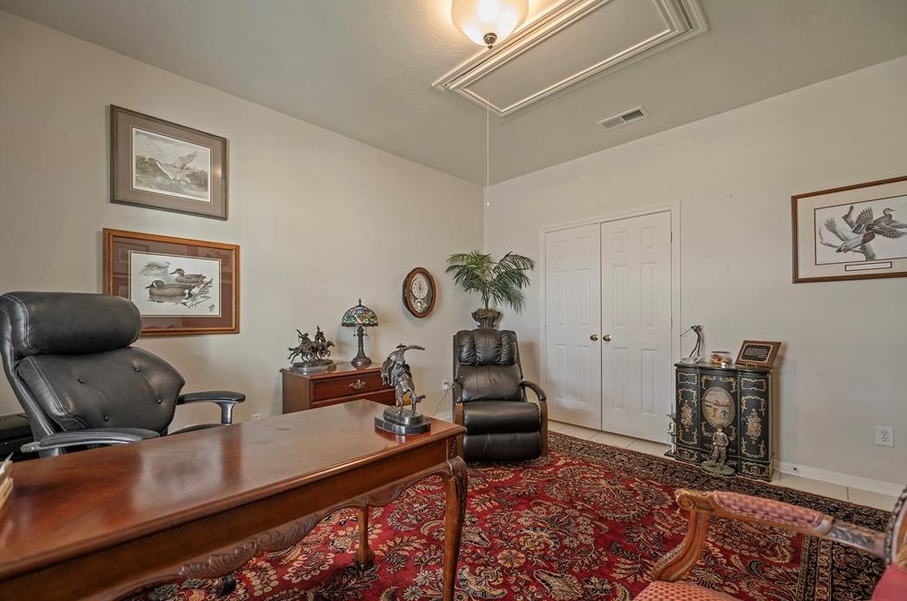 9909 Kemp Frst, Houston TX  77080-2509 exterior
