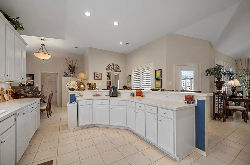 9909 Kemp Frst, Houston TX  77080-2509 exterior