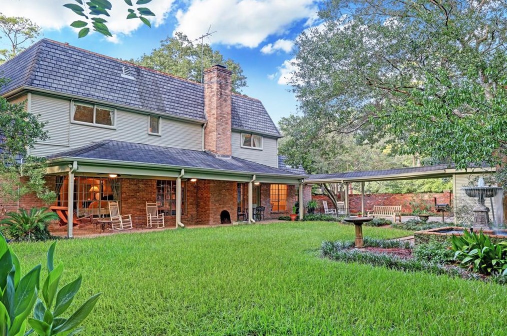 12003 Pebble Hl Dr, Houston TX exterior