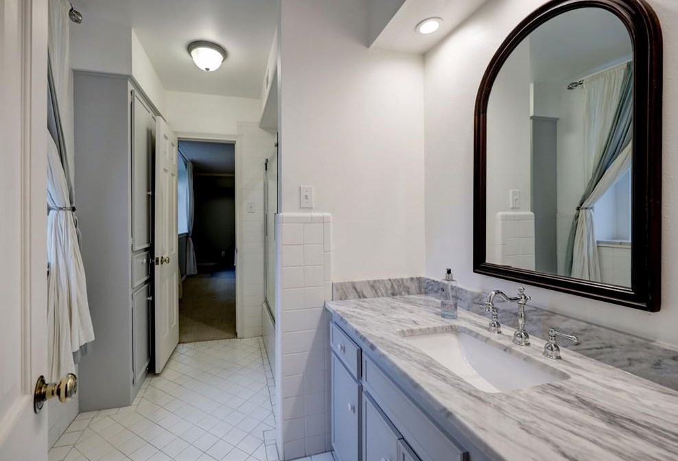 12003 Pebble Hl Dr, Houston TX exterior