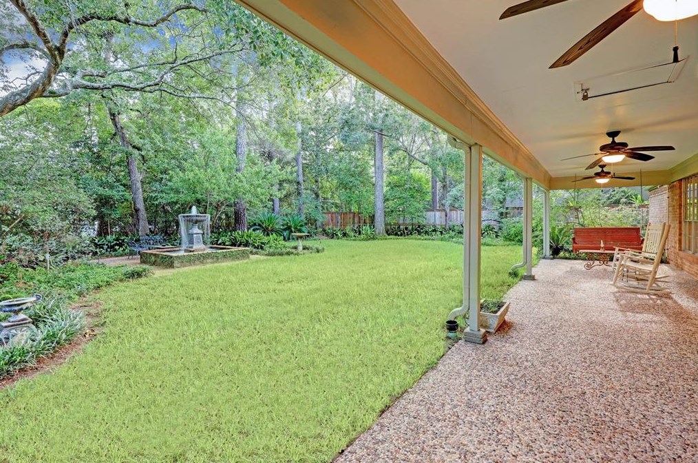 12003 Pebble Hl Dr, Houston TX exterior