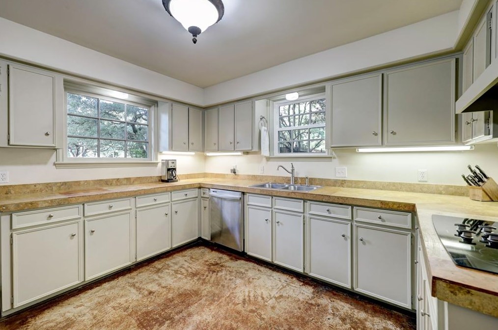 12003 Pebble Hl Dr, Houston TX exterior