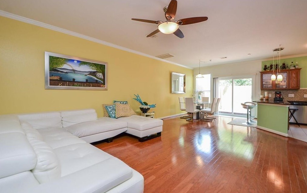13102 Lawsons Creek Ln, Houston TX  77072-0120 exterior