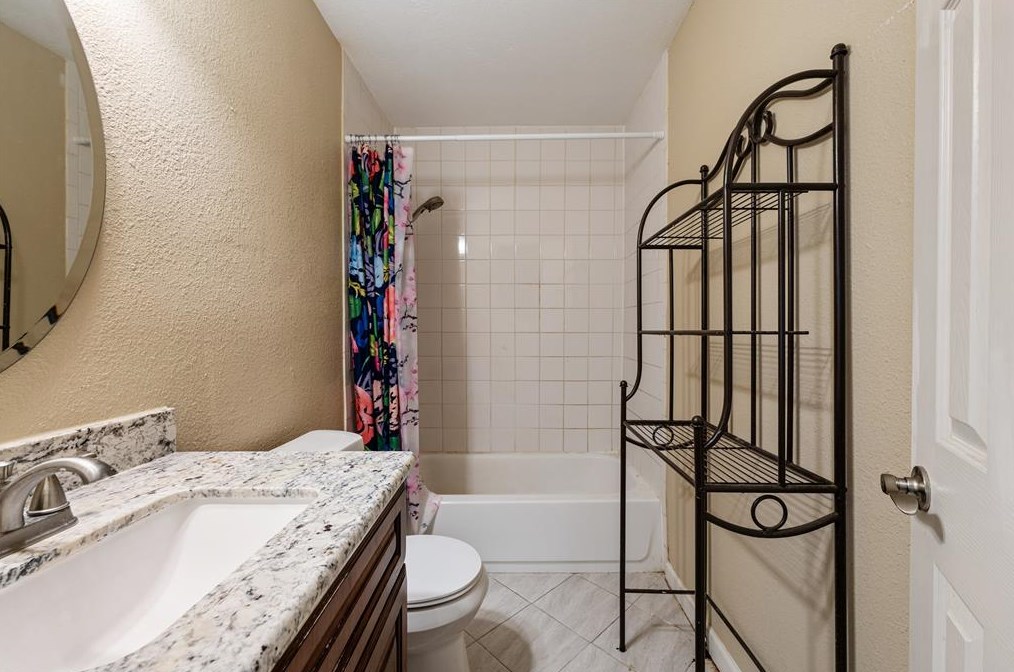 3510 Seabrook St, Houston TX  77021-5619 exterior