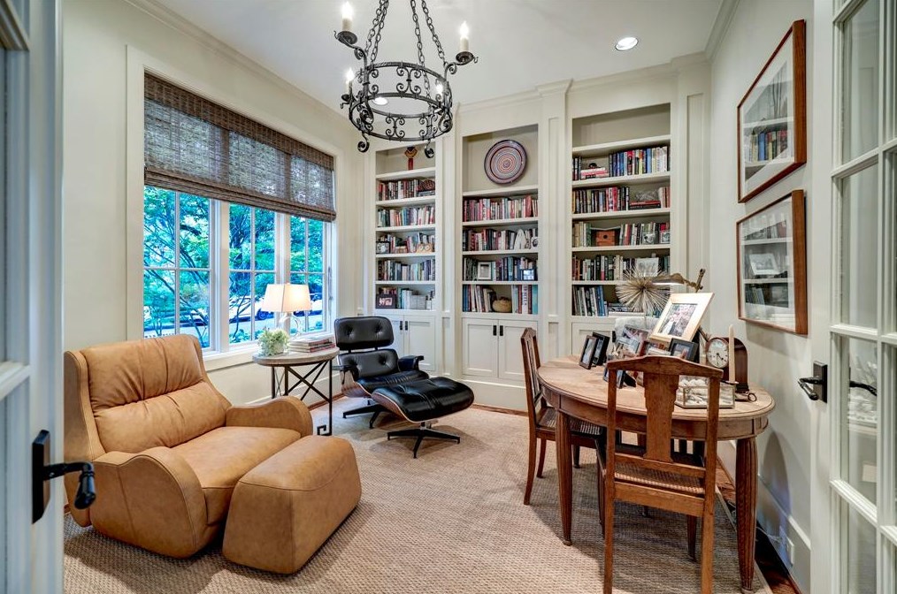 2226 Quenby St, Houston TX 77005-1414 exterior