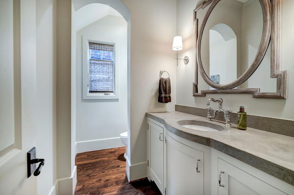 2226 Quenby St, Houston TX 77005-1414 exterior