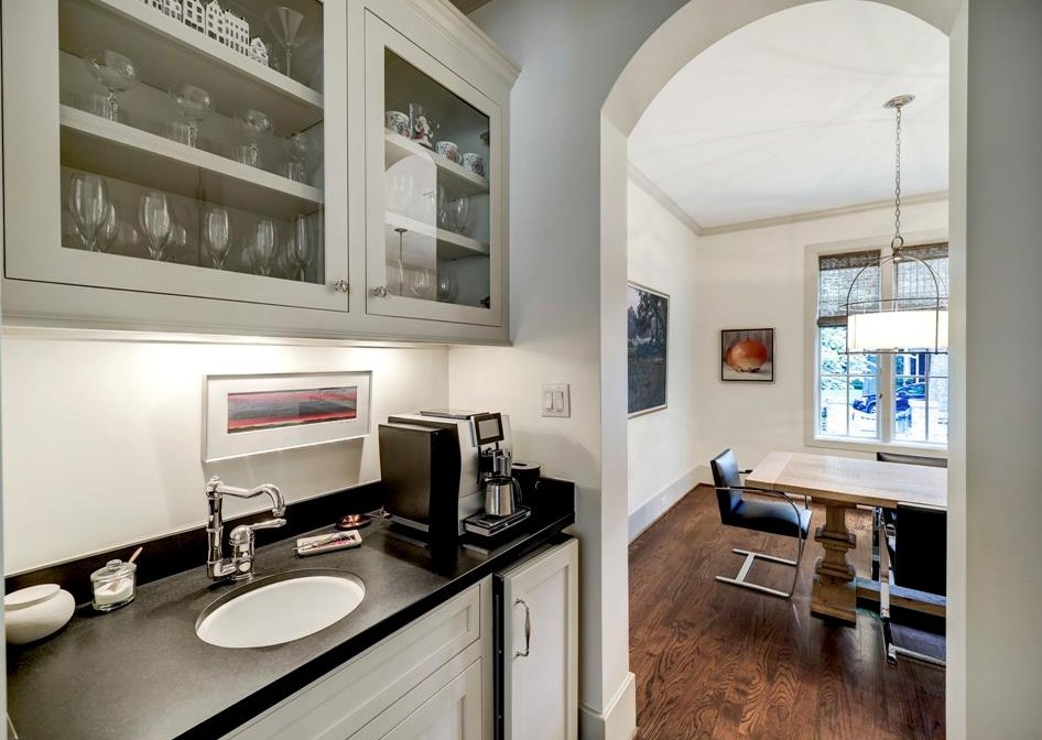 2226 Quenby St, Houston TX 77005-1414 exterior