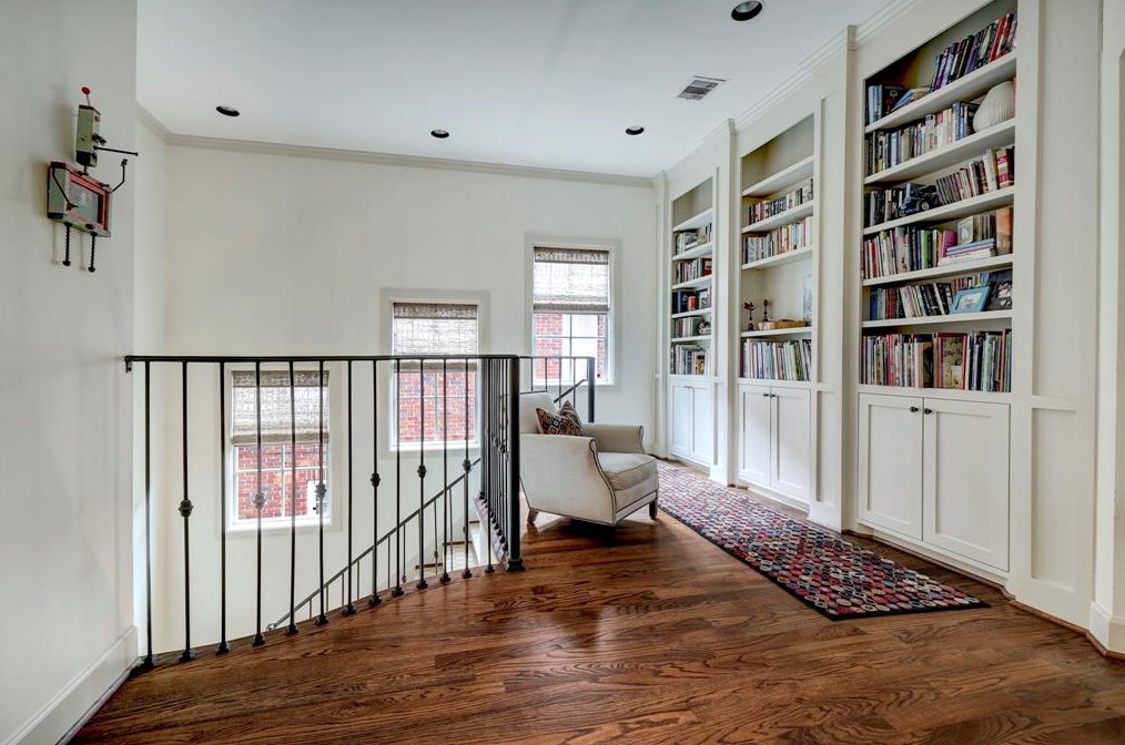 2226 Quenby St, Houston TX 77005-1414 exterior