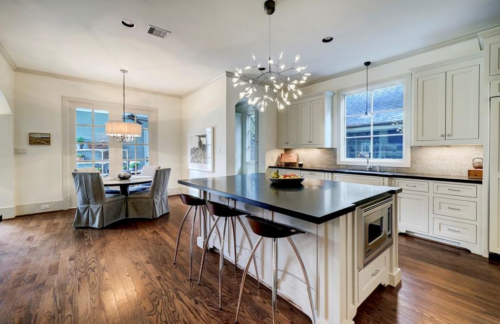 2226 Quenby St, Houston TX 77005-1414 exterior