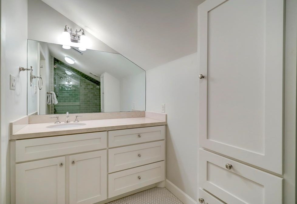 2226 Quenby St, Houston TX 77005-1414 exterior