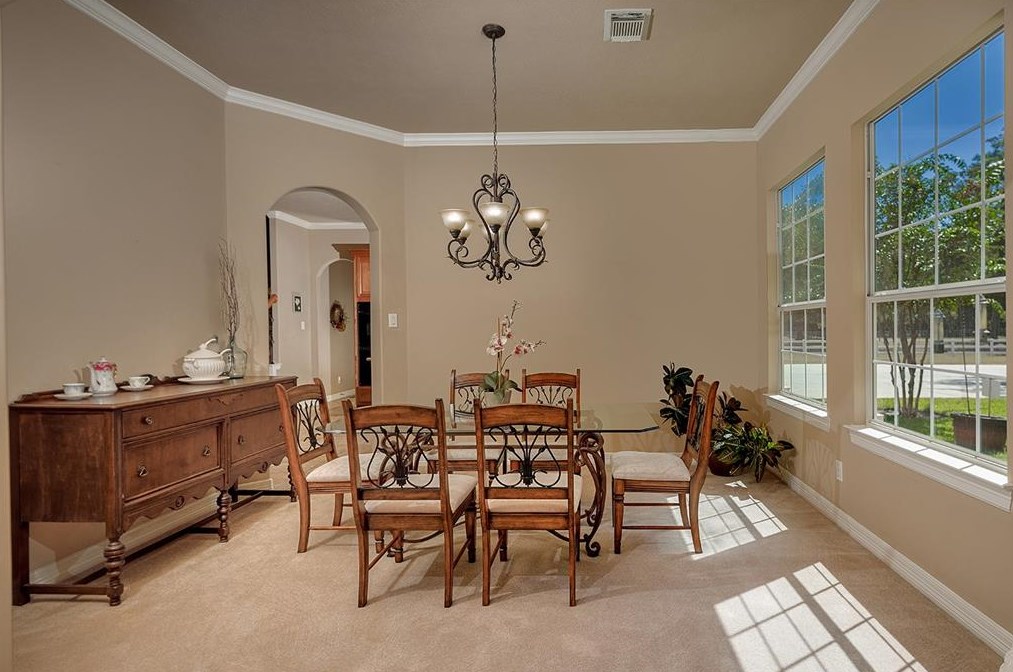 10841 Lk Frst Dr, Conroe TX 77384-3247 exterior