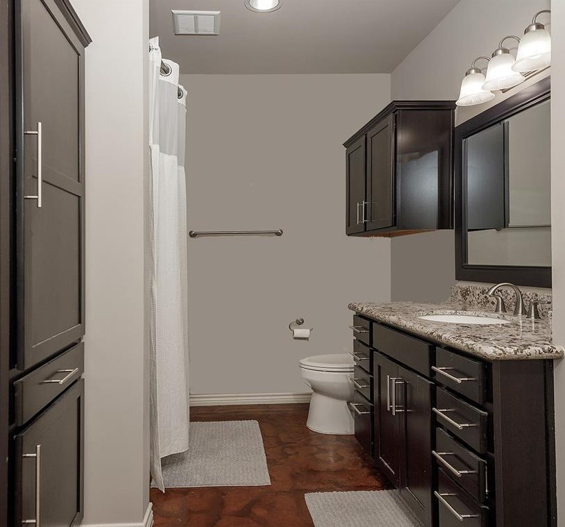 10841 Lk Frst Dr, Conroe TX 77384-3247 exterior