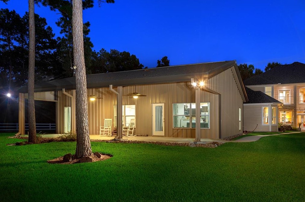 10841 Lk Frst Dr, Conroe TX 77384-3247 exterior