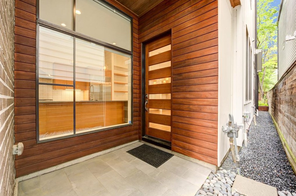 1245 Peden St, Houston TX  77006-1194 exterior