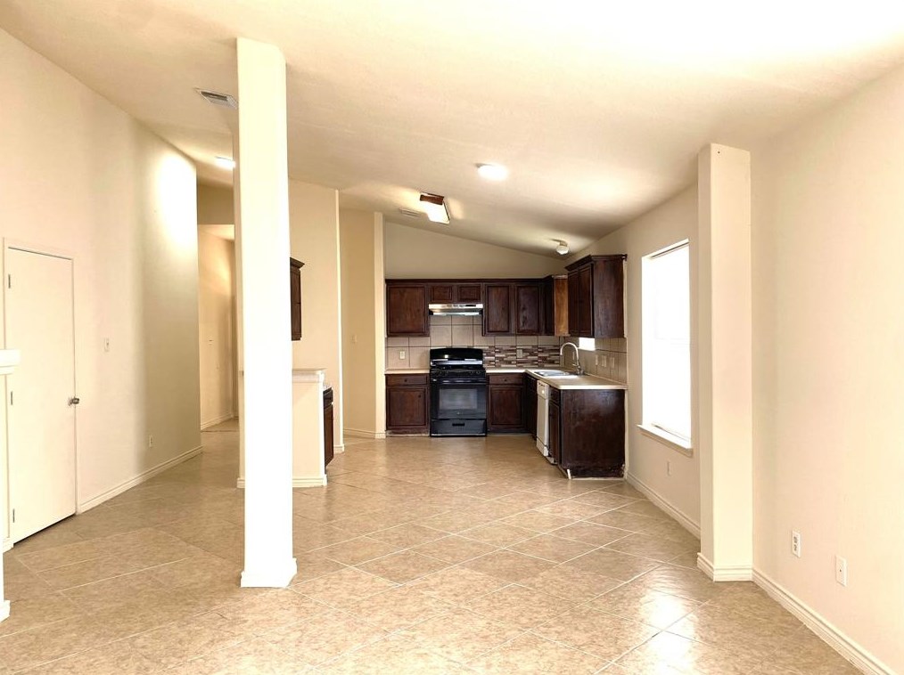 5106 Natasha Run Ln, Houston TX  77066-3368 exterior