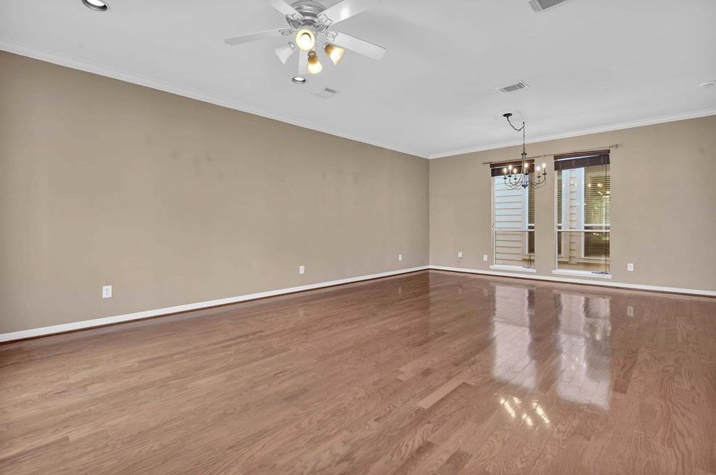1421 Oneil, Houston TX  77019-5520 exterior