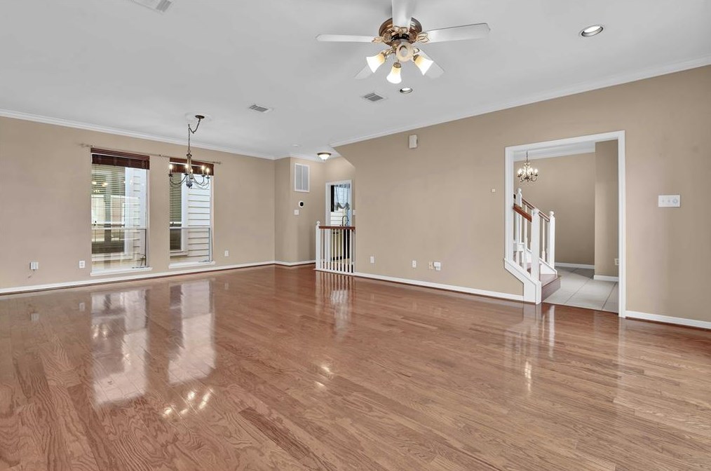 1421 Oneil, Houston TX  77019-5520 exterior