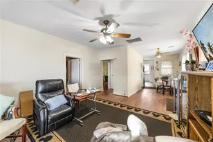 109 Carl St, Houston, TX 77009 - Photo 11