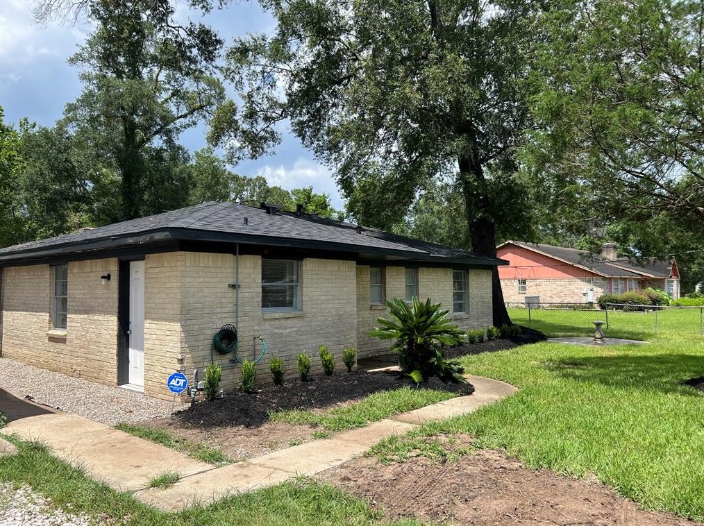 22755 Martin Dr, Porter TX  77365-5713 exterior