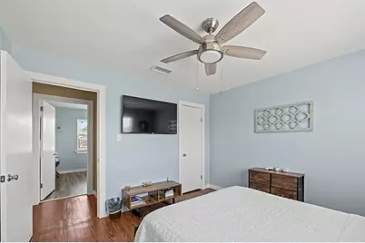 16530 Captain Kidd Road, Jamaica Beach, TX 77554 - Photo 15