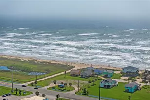 16530 Captain Kidd Rd, Jamaica Beach, TX 77554 - Photo 35