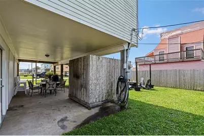 16530 Captain Kidd Road, Jamaica Beach, TX 77554 - Photo 23