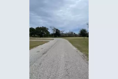 209 Tropical Drive, Victoria, TX 77904 - Photo 9
