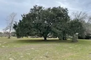 209 Tropical Dr, Victoria, TX 77904 - Photo 1